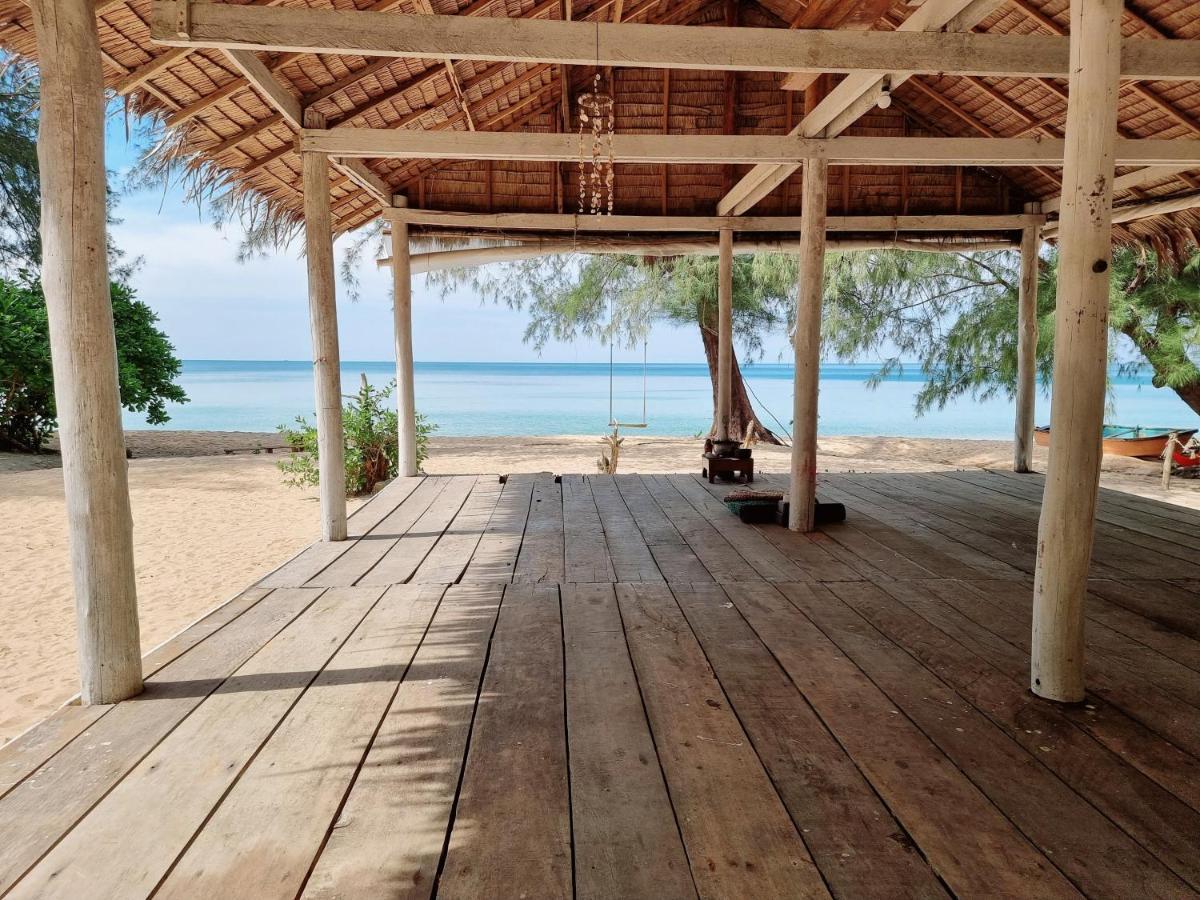 Sunboo Beach Bungalows Ронгсанлем Экстерьер фото
