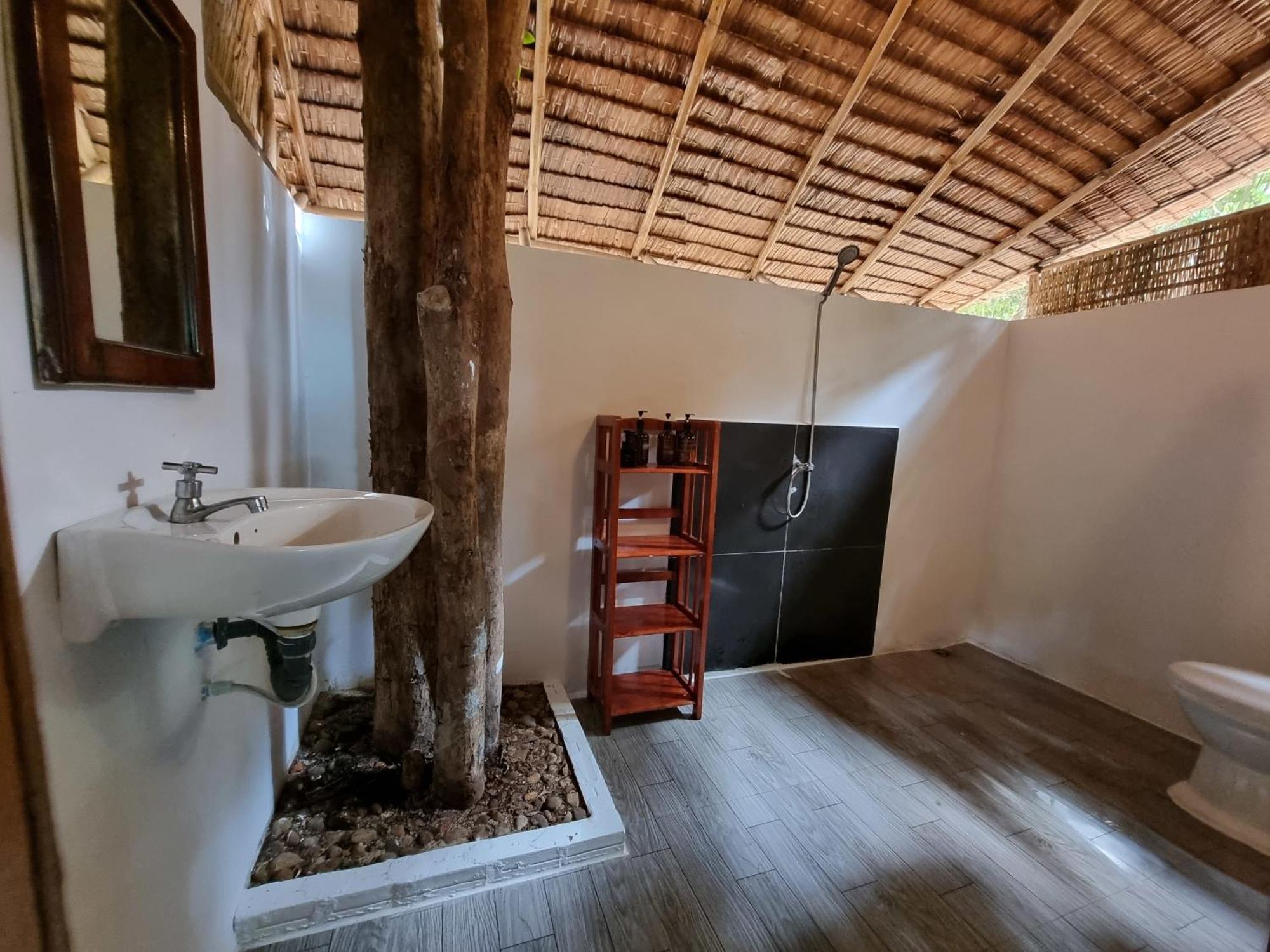 Sunboo Beach Bungalows Ронгсанлем Экстерьер фото