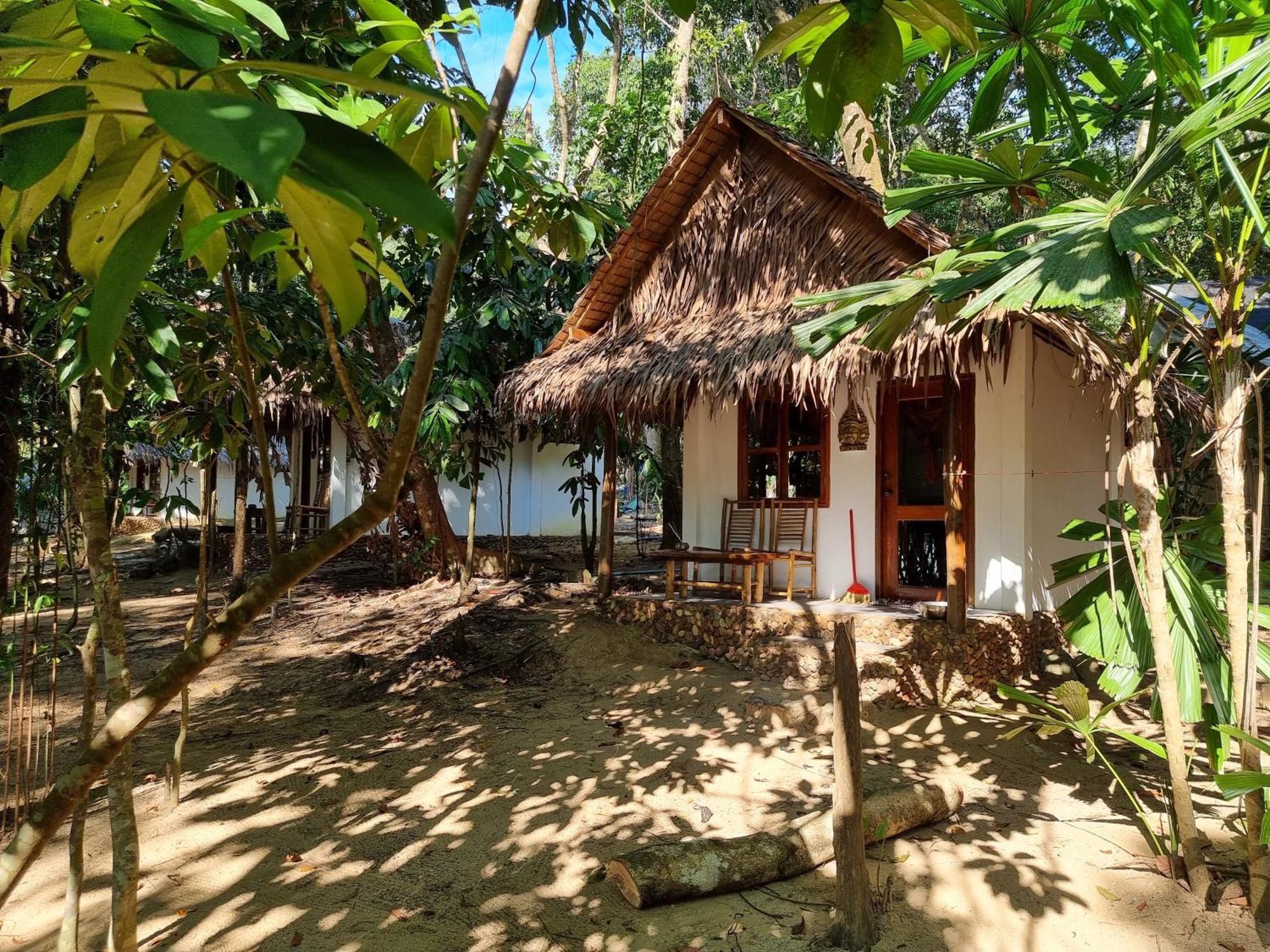 Sunboo Beach Bungalows Ронгсанлем Экстерьер фото